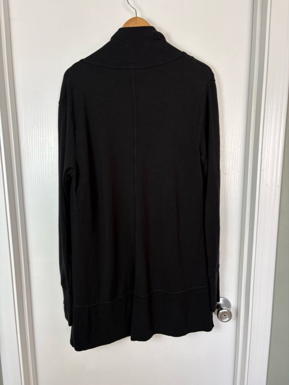Athleta Black Open-Front Shawl Collar Cardigan Plus White Fabletics Tank XL - Picture 5 of 6